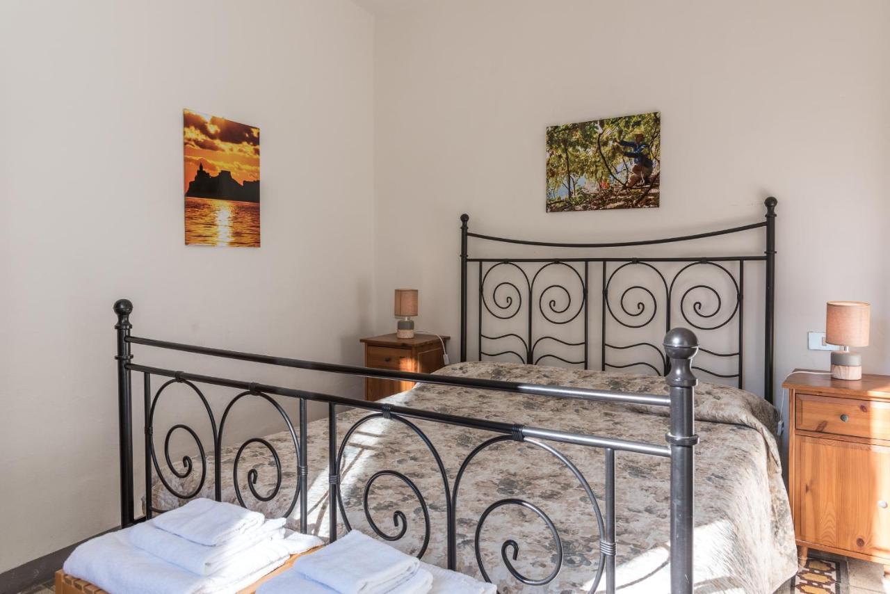 Casa Del Borgo By Arbaspaa Riomaggiore Bagian luar foto